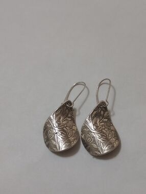 MACY'S Sterling Silver 925 Teardrop Earrings with Beautiful Engraving